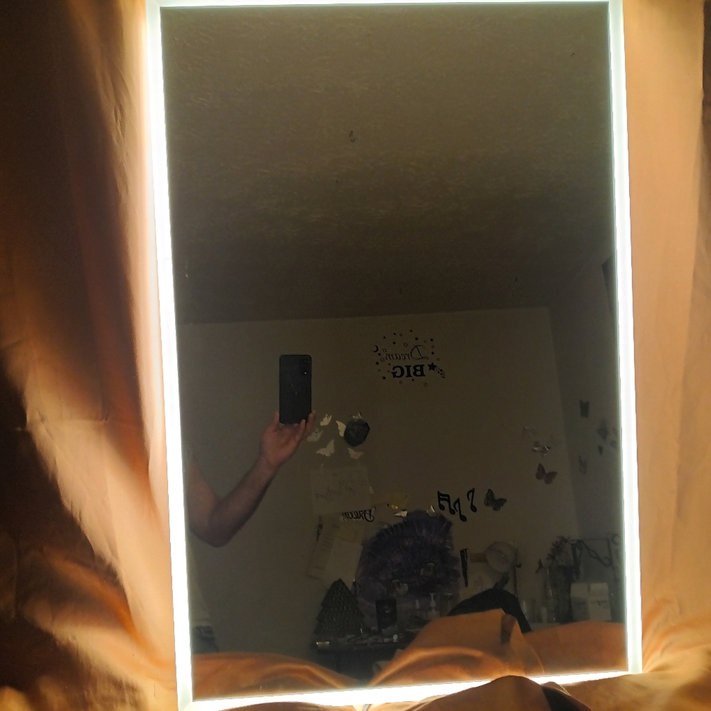 Makeup mirror